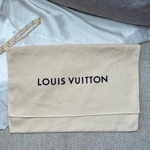 Louis Vuitton duster bag